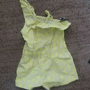 Old Navy Romper size 12-18 months